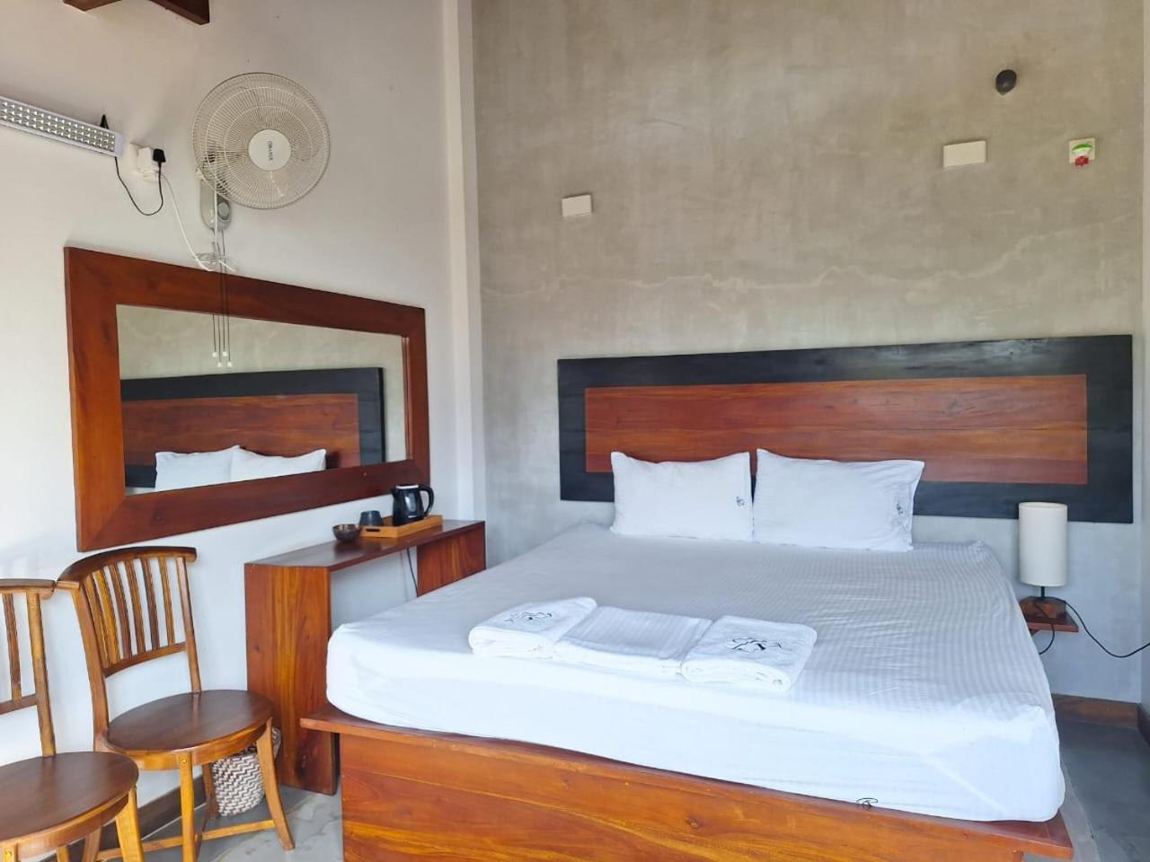 Bed and breakfast Bellaxy Ceylon Extérieur photo